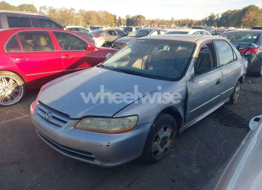 Photo 2 of 2001 Honda Accord 3.0 EX (VIN 1HGCG16541A049247)