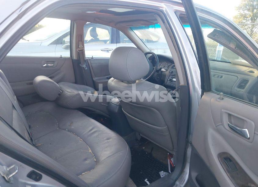 Photo 8 of 2001 Honda Accord 3.0 EX (VIN 1HGCG16541A049247)