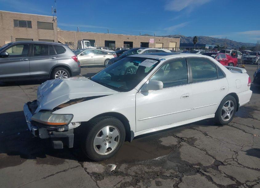 Photo 2 of 2001 Honda Accord 3.0 EX (VIN 1HGCG16541A067425)