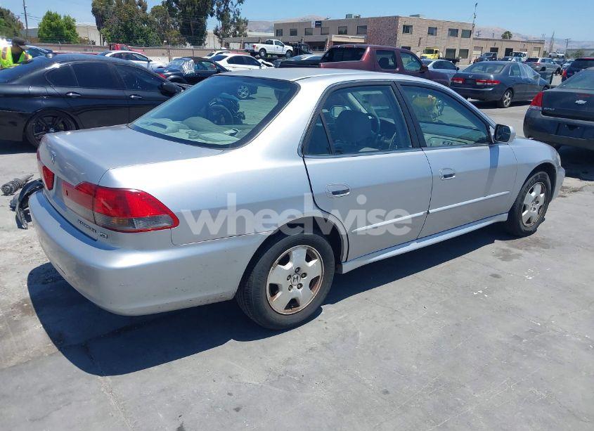 Photo 4 of 2002 Honda Accord 3.0 EX (VIN 1HGCG16542A002172)