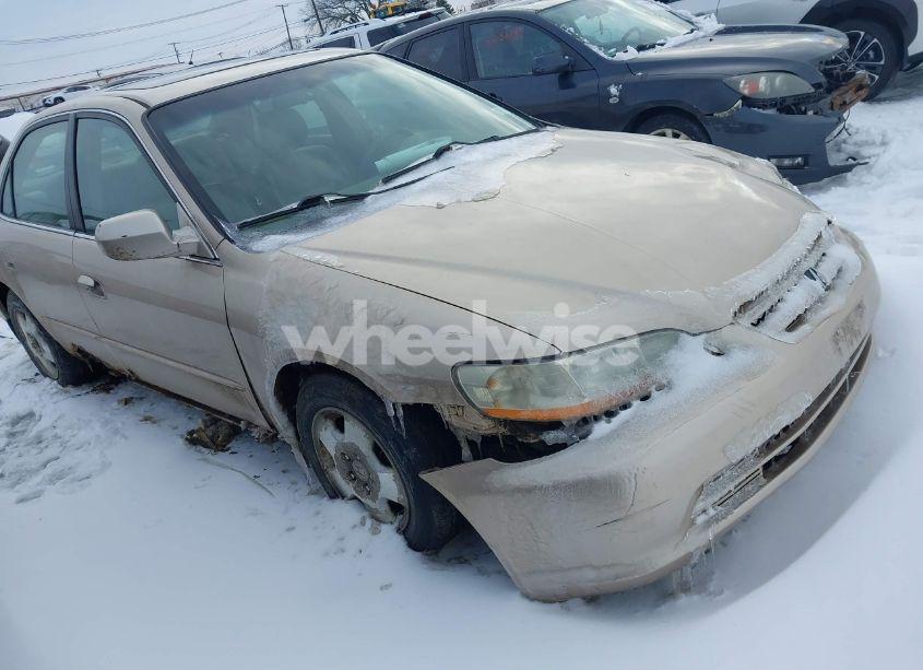 2002 Honda Accord 3.0 EX (VIN 1HGCG16542A005444) main photo