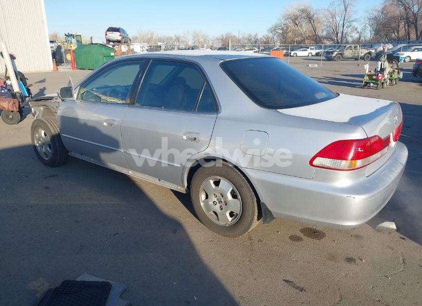 Photo 3 of 2002 Honda Accord 3.0 EX (VIN 1HGCG16542A016816)