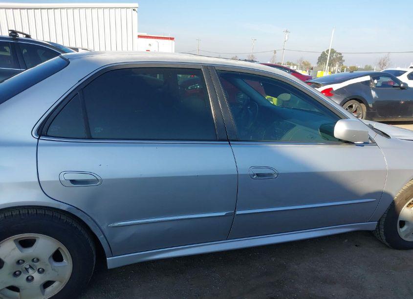 Photo 13 of 2002 Honda Accord 3.0 EX (VIN 1HGCG16542A018047)