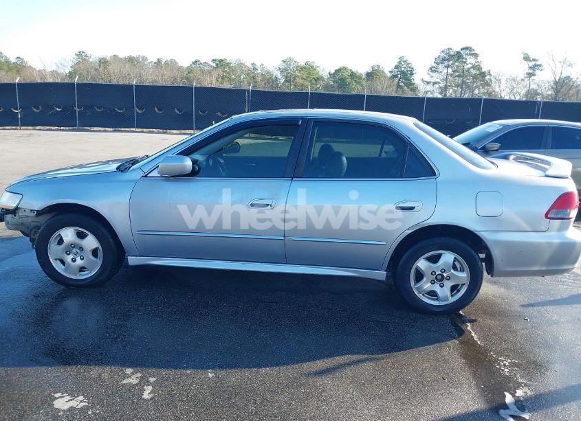 Photo 14 of 2002 Honda Accord EX (VIN 1HGCG16542A025841)