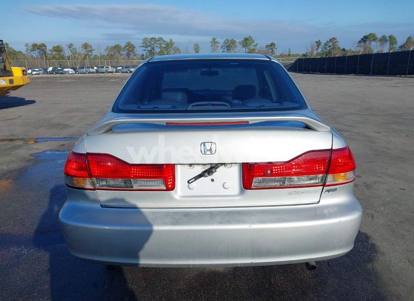 Photo 16 of 2002 Honda Accord EX (VIN 1HGCG16542A025841)
