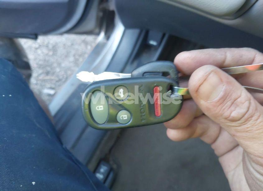 Photo 11 of 2002 Honda Accord 3.0 EX (VIN 1HGCG16542A039397)