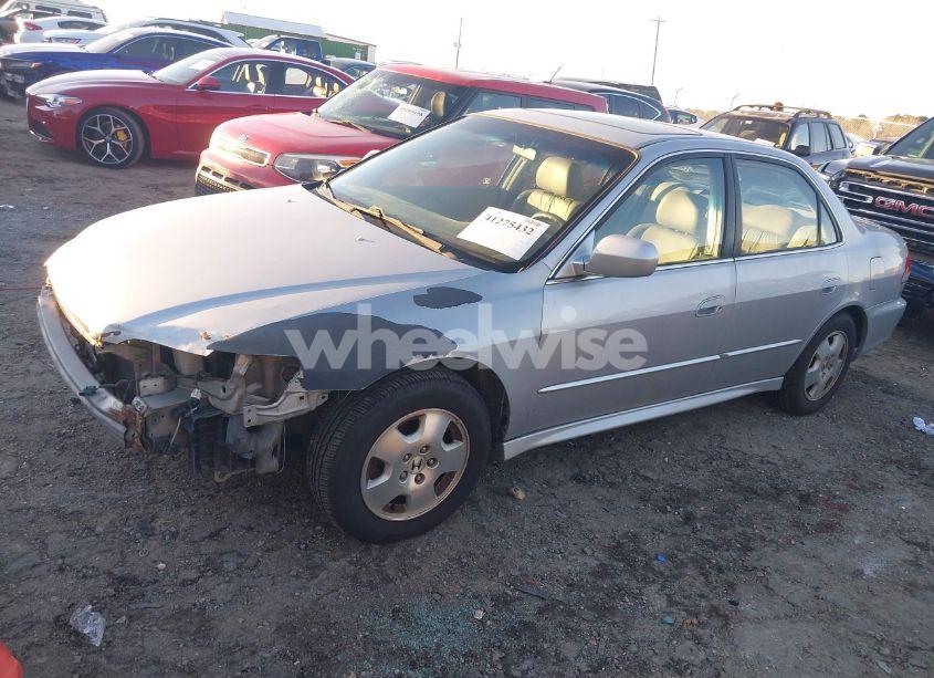 Photo 2 of 2002 Honda Accord 3.0 EX (VIN 1HGCG16542A039397)