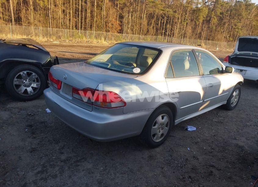 Photo 4 of 2002 Honda Accord 3.0 EX (VIN 1HGCG16542A039397)