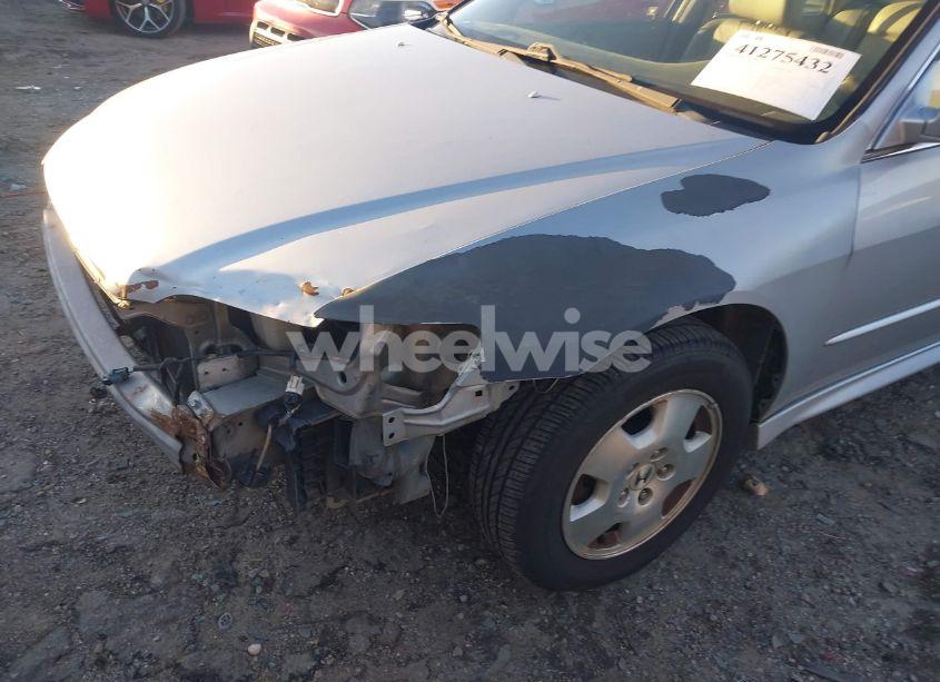 Photo 6 of 2002 Honda Accord 3.0 EX (VIN 1HGCG16542A039397)