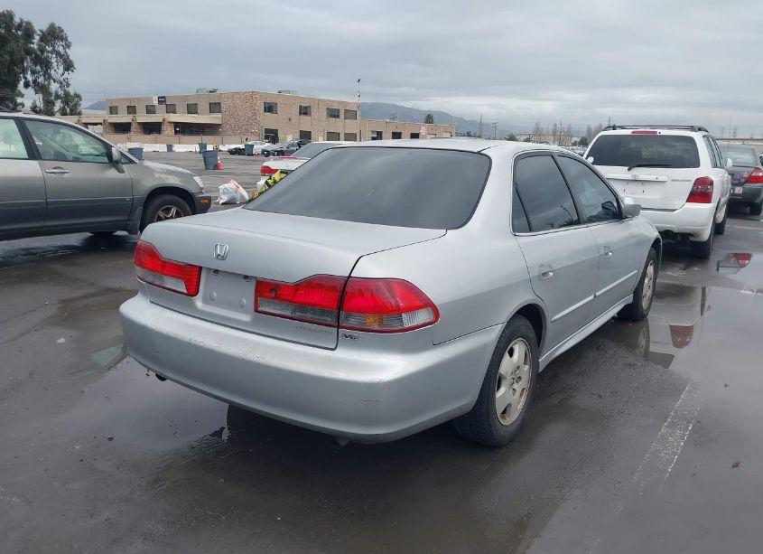 Photo 4 of 2002 Honda Accord 3.0 EX (VIN 1HGCG16542A042266)
