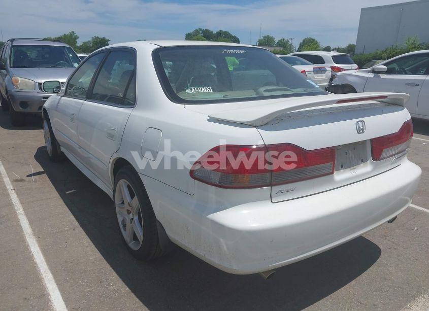 Photo 3 of 2002 Honda Accord 3.0 EX (VIN 1HGCG16542A053039)