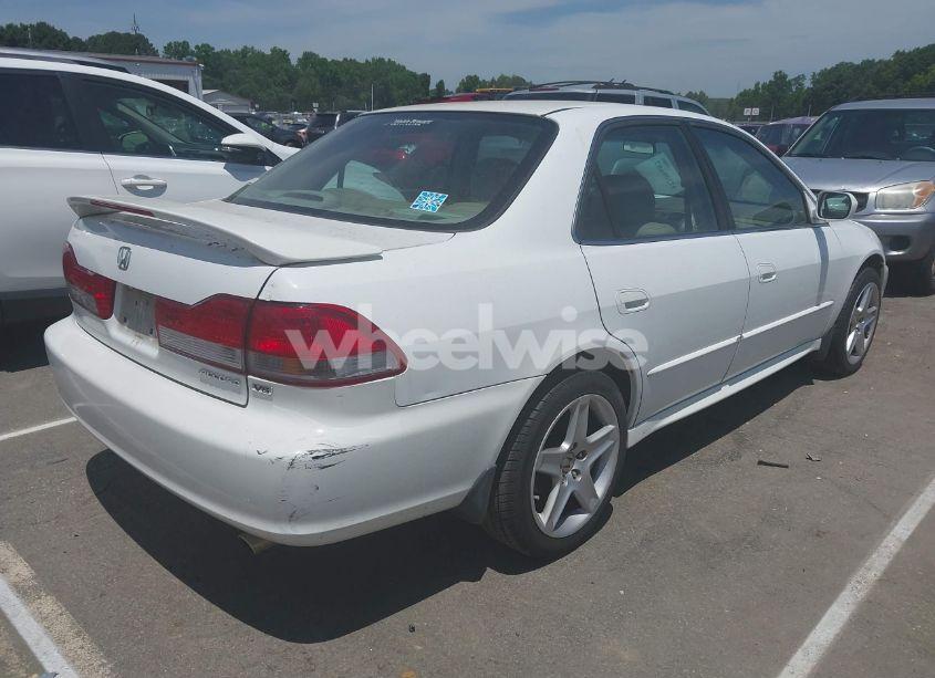 Photo 4 of 2002 Honda Accord 3.0 EX (VIN 1HGCG16542A053039)
