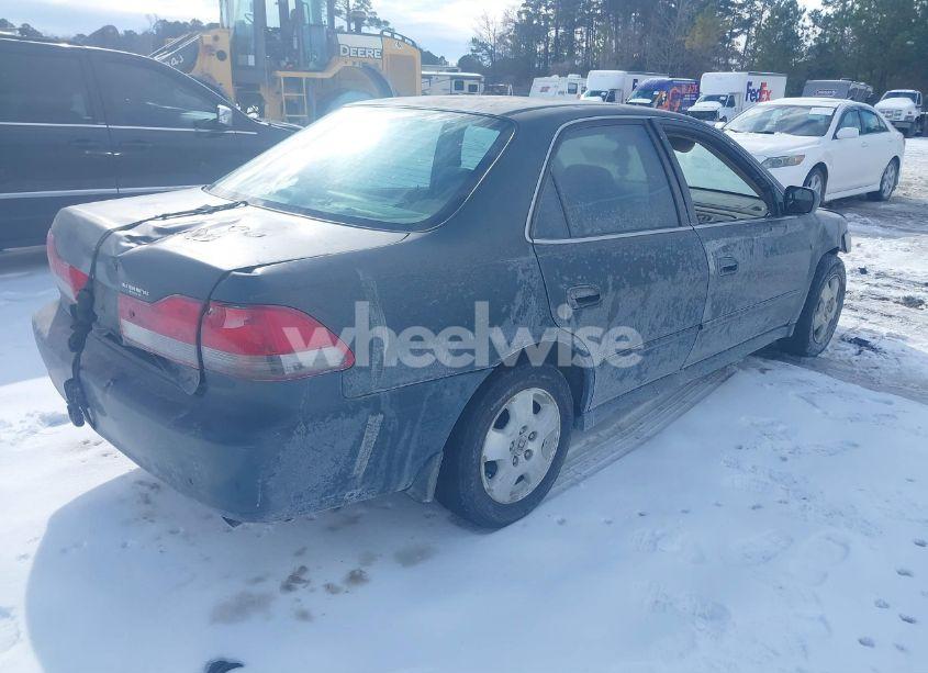 Photo 4 of 2002 Honda Accord 3.0 EX (VIN 1HGCG16542A072786)