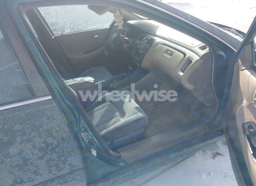 Photo 5 of 2002 Honda Accord 3.0 EX (VIN 1HGCG16542A072786)