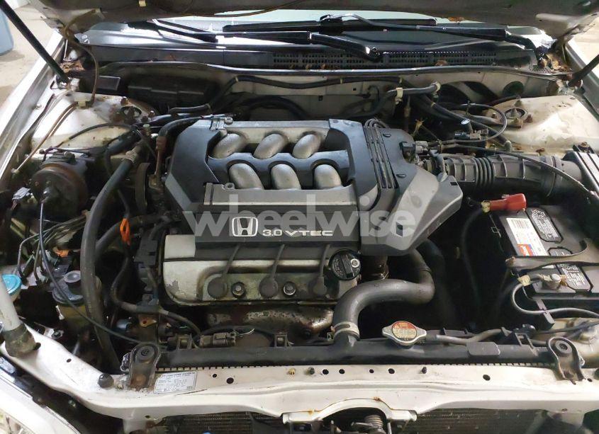 Photo 10 of 1998 Honda Accord EX V6 (VIN 1HGCG1654WA025960)