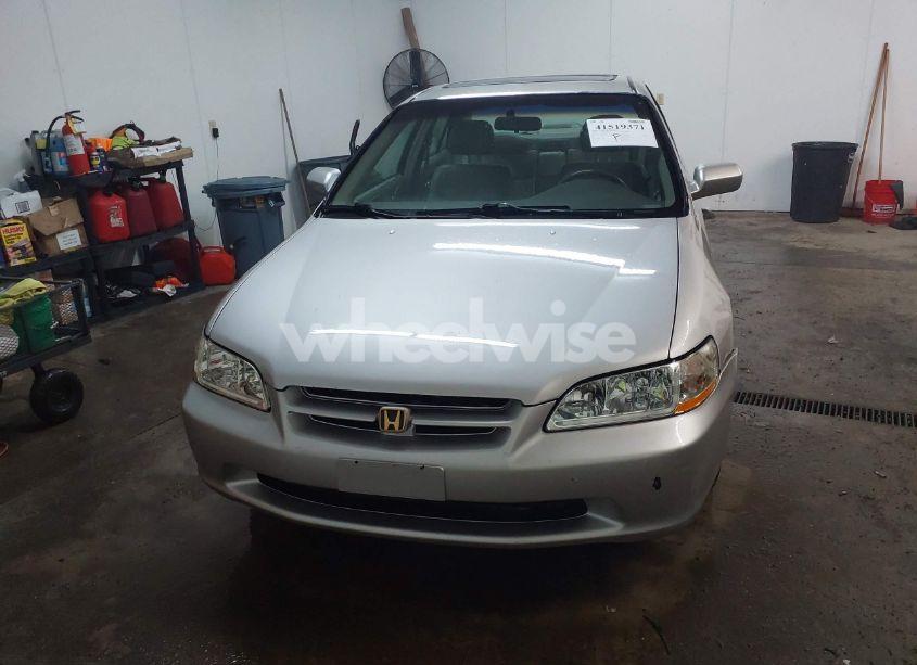 Photo 13 of 1998 Honda Accord EX V6 (VIN 1HGCG1654WA025960)