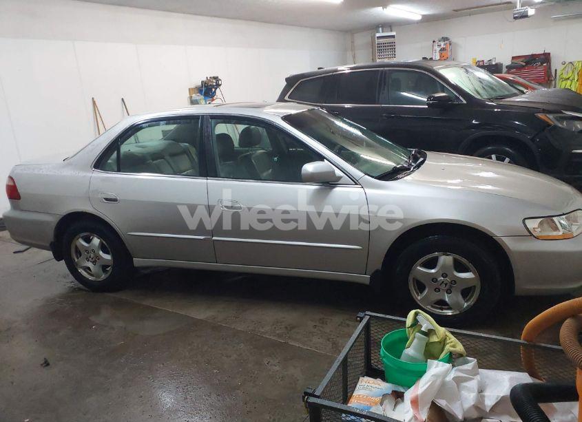 Photo 14 of 1998 Honda Accord EX V6 (VIN 1HGCG1654WA025960)