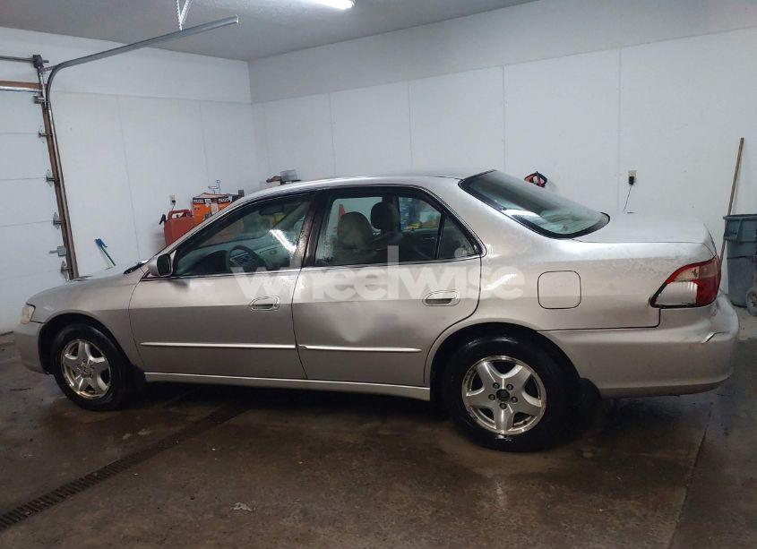 Photo 15 of 1998 Honda Accord EX V6 (VIN 1HGCG1654WA025960)