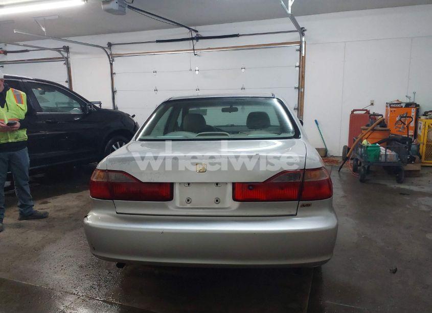 Photo 17 of 1998 Honda Accord EX V6 (VIN 1HGCG1654WA025960)