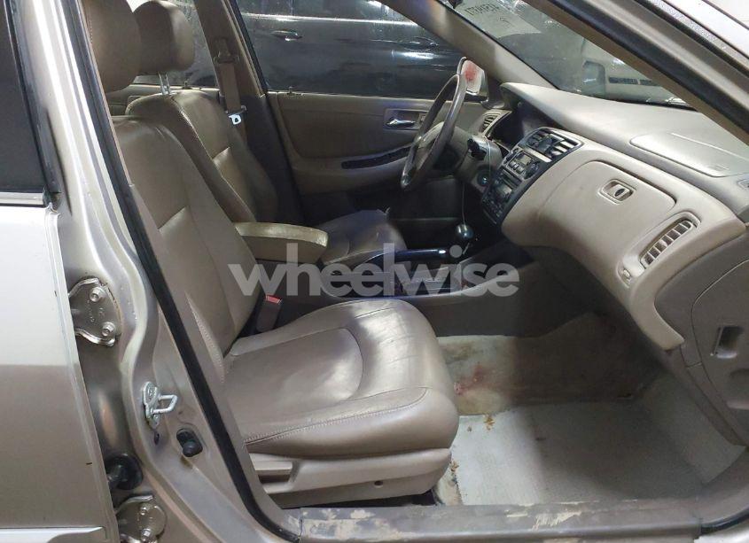 Photo 5 of 1998 Honda Accord EX V6 (VIN 1HGCG1654WA025960)