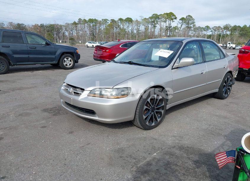 Photo 2 of 1999 Honda Accord EX V6 (VIN 1HGCG1654XA011252)