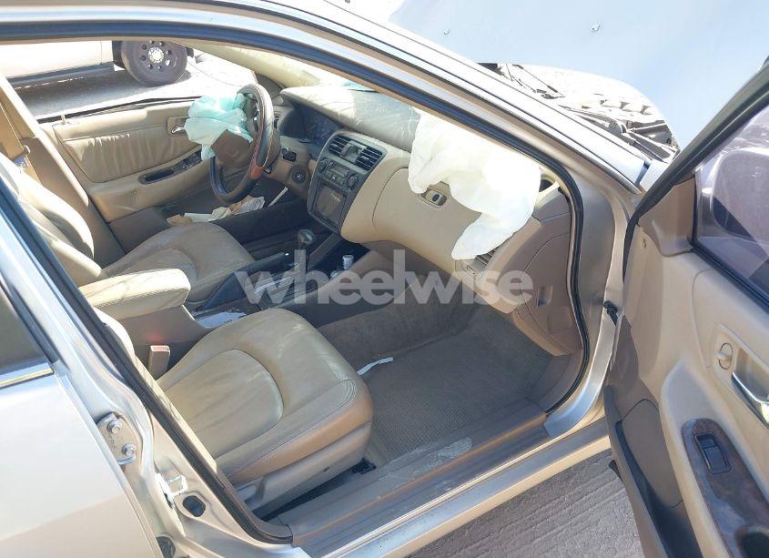 Photo 5 of 1999 Honda Accord EX V6 (VIN 1HGCG1654XA064727)