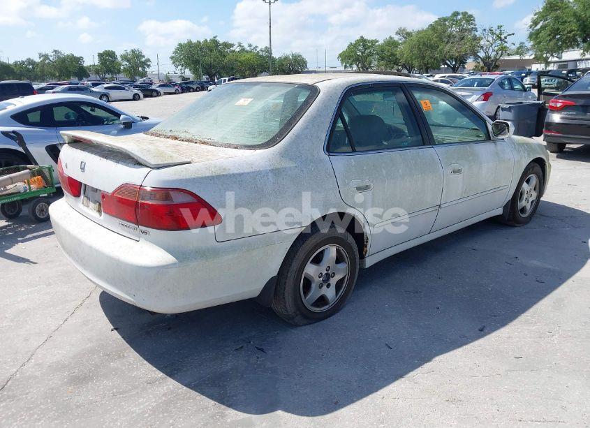 Photo 4 of 2000 Honda Accord 3.0 EX (VIN 1HGCG1654YA035441)