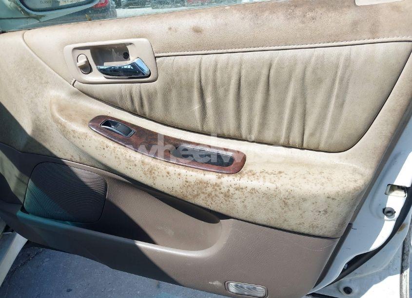 Photo 6 of 2000 Honda Accord 3.0 EX (VIN 1HGCG1654YA035441)