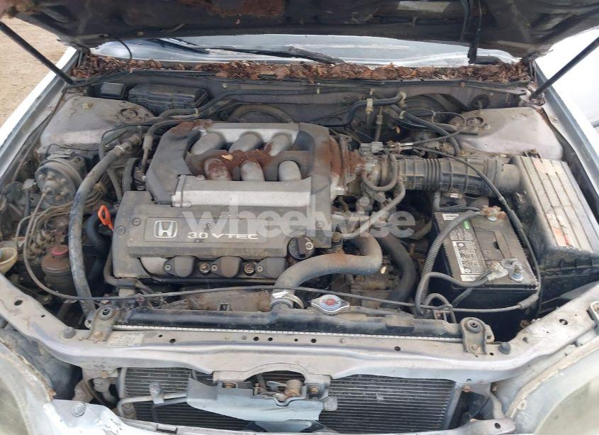 Photo 10 of 2000 Honda Accord 3.0 EX (VIN 1HGCG1654YA065958)