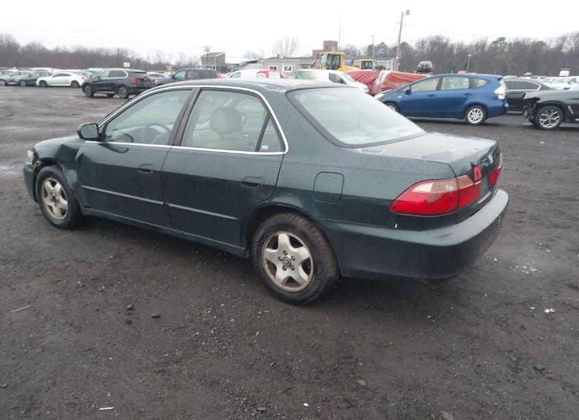Photo 3 of 2000 Honda Accord 3.0 EX (VIN 1HGCG1654YA068696)