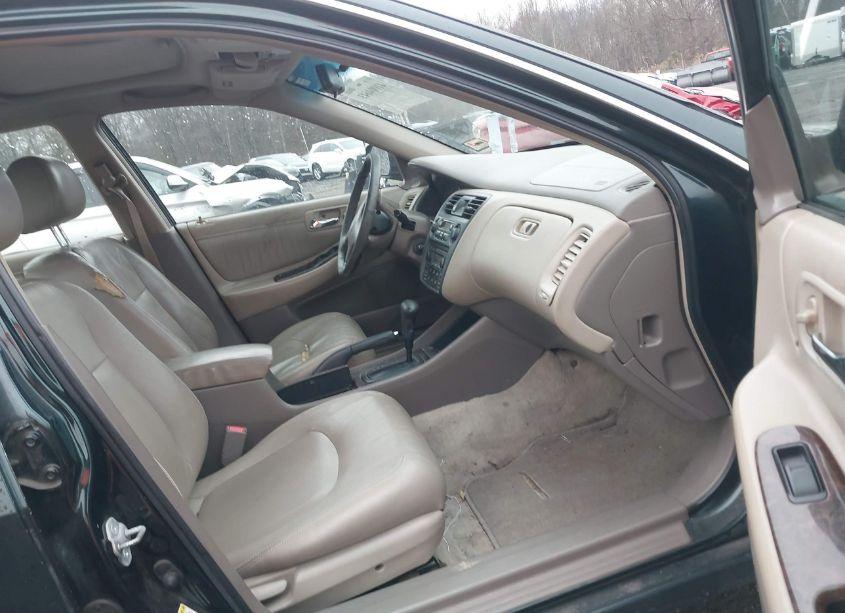 Photo 5 of 2000 Honda Accord 3.0 EX (VIN 1HGCG1654YA068696)