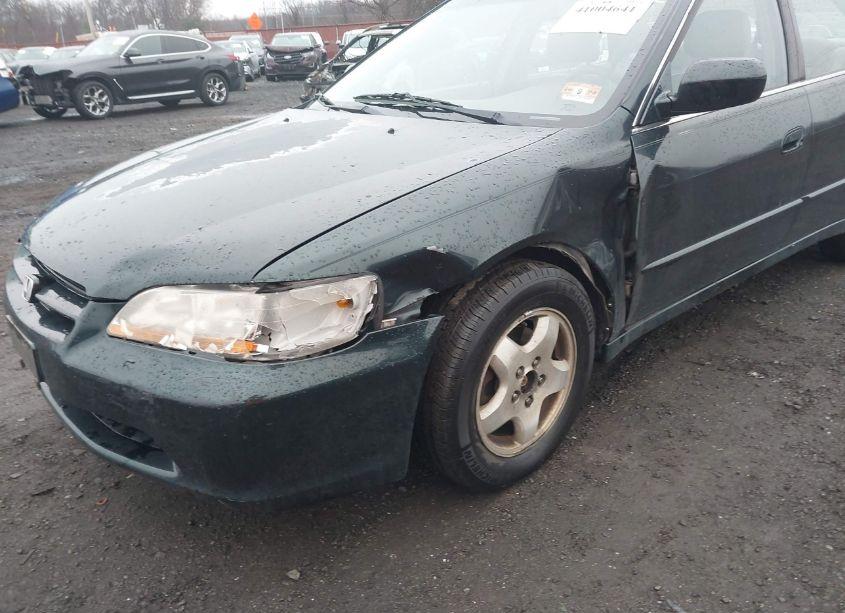 Photo 6 of 2000 Honda Accord 3.0 EX (VIN 1HGCG1654YA068696)