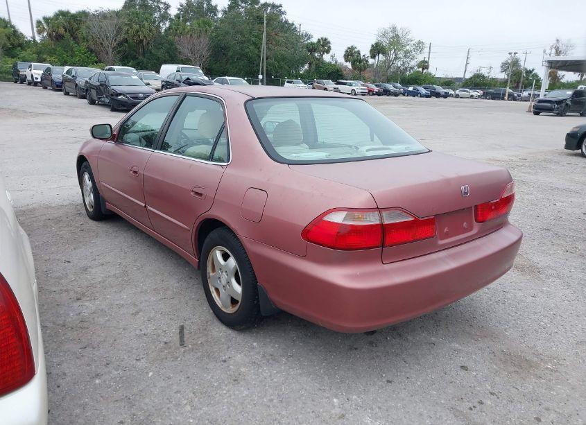 Photo 3 of 2000 Honda Accord 3.0 EX (VIN 1HGCG1654YA085997)