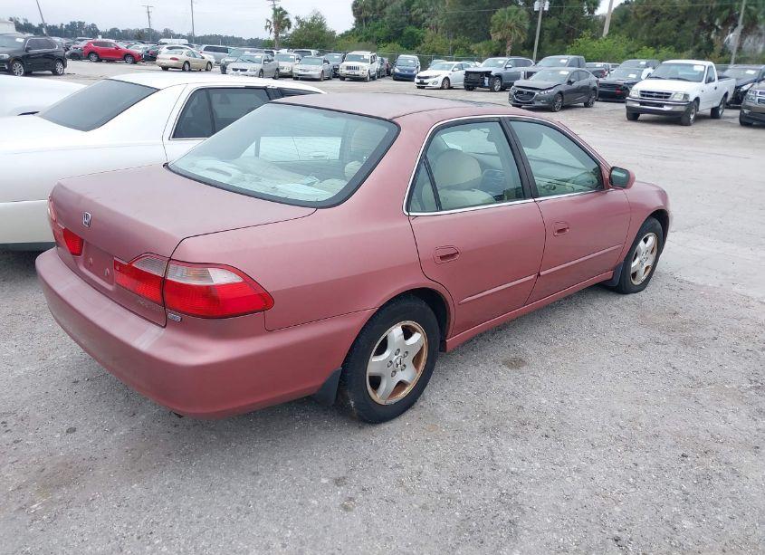 Photo 4 of 2000 Honda Accord 3.0 EX (VIN 1HGCG1654YA085997)