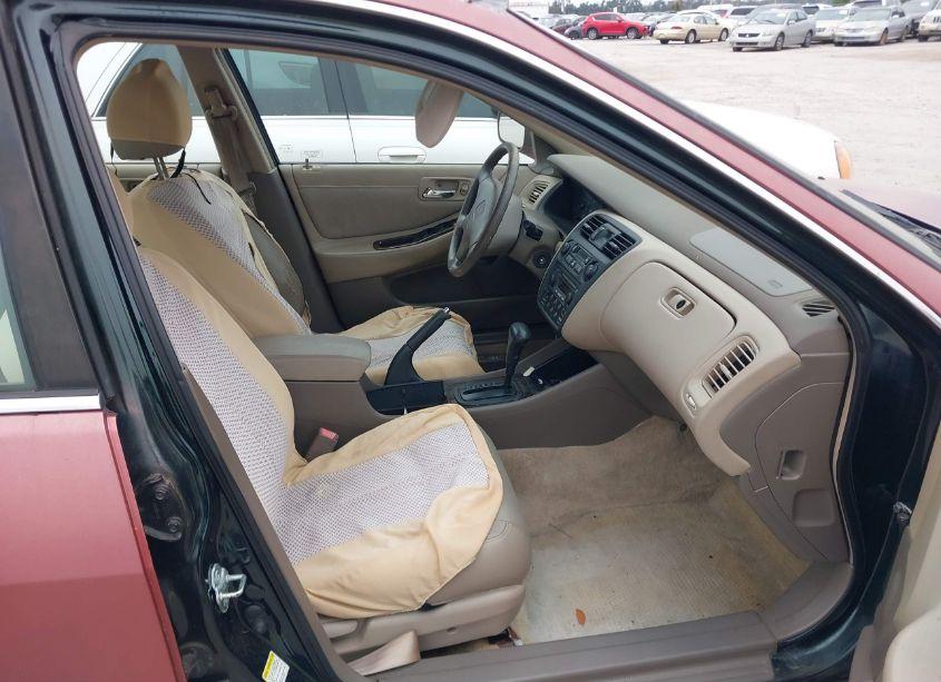 Photo 5 of 2000 Honda Accord 3.0 EX (VIN 1HGCG1654YA085997)