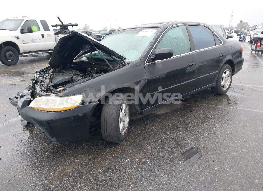 Photo 2 of 2000 Honda Accord 3.0 EX (VIN 1HGCG1654YA093405)