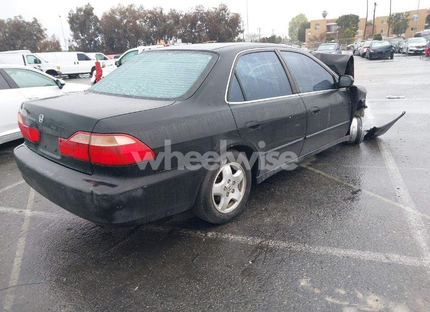 Photo 4 of 2000 Honda Accord 3.0 EX (VIN 1HGCG1654YA093405)
