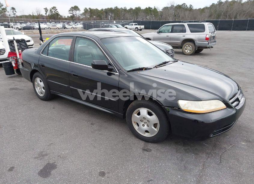 2001 Honda Accord 3.0 EX (VIN 1HGCG16551A018296) main photo