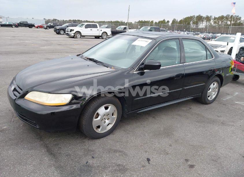 Photo 2 of 2001 Honda Accord 3.0 EX (VIN 1HGCG16551A018296)