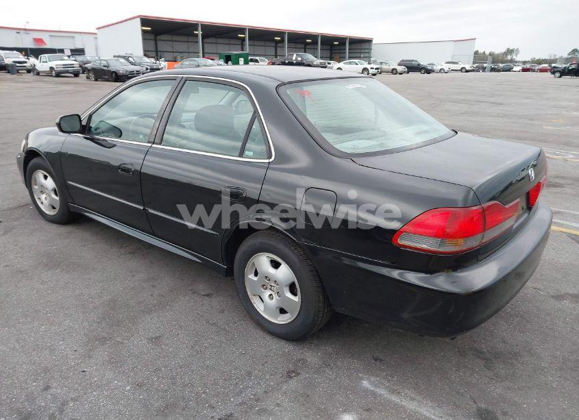 Photo 3 of 2001 Honda Accord 3.0 EX (VIN 1HGCG16551A018296)