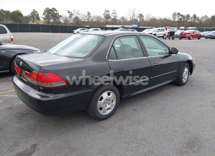 Photo 4 of 2001 Honda Accord 3.0 EX (VIN 1HGCG16551A018296)