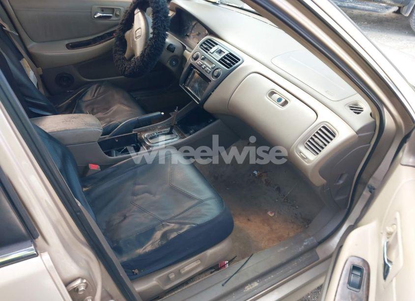 Photo 5 of 2001 Honda Accord 3.0 EX (VIN 1HGCG16551A035647)