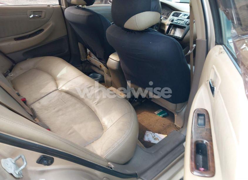 Photo 8 of 2001 Honda Accord 3.0 EX (VIN 1HGCG16551A035647)
