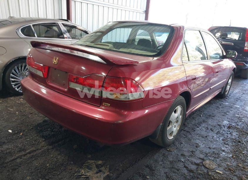 Photo 4 of 2001 Honda Accord 3.0 EX (VIN 1HGCG16551A063996)