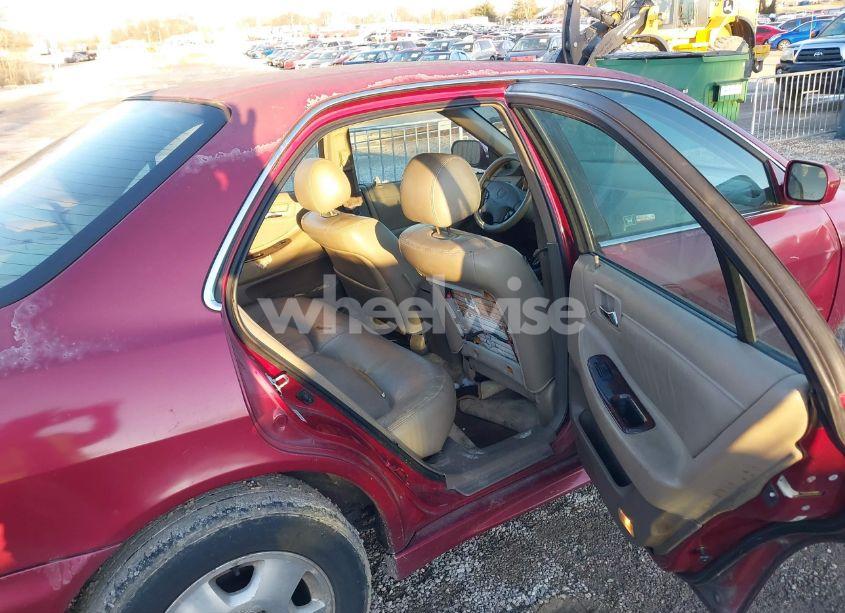 Photo 8 of 2002 Honda Accord 3.0 EX (VIN 1HGCG16552A024214)