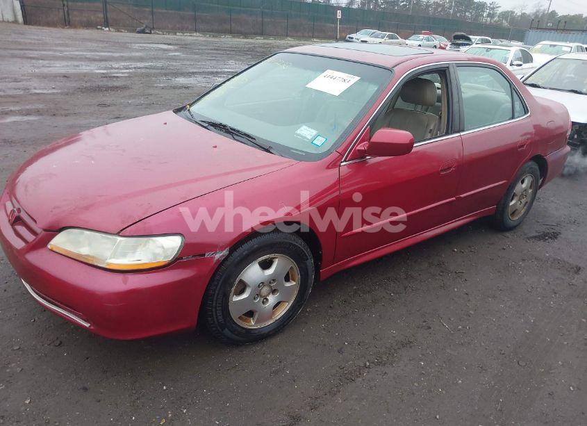 Photo 2 of 2002 Honda Accord 3.0 EX (VIN 1HGCG16552A068858)