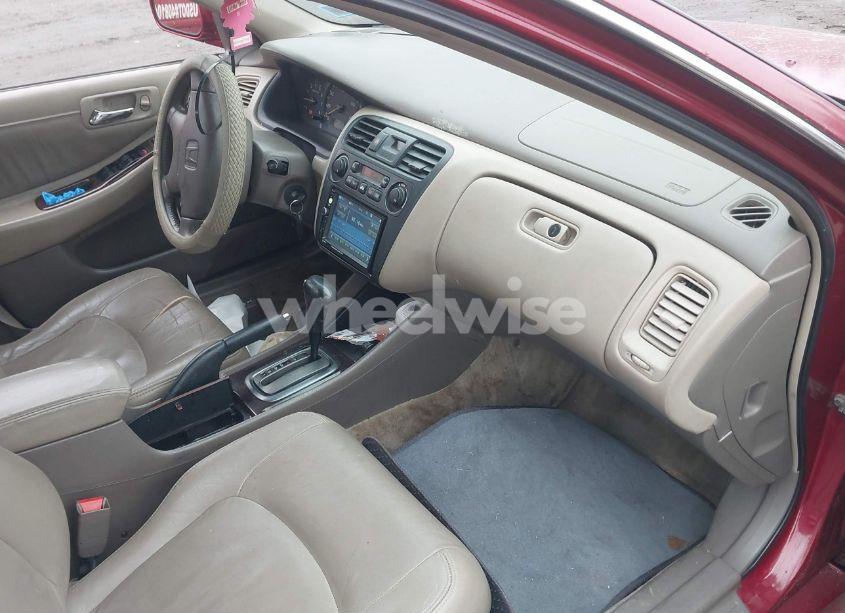 Photo 5 of 2002 Honda Accord 3.0 EX (VIN 1HGCG16552A068858)