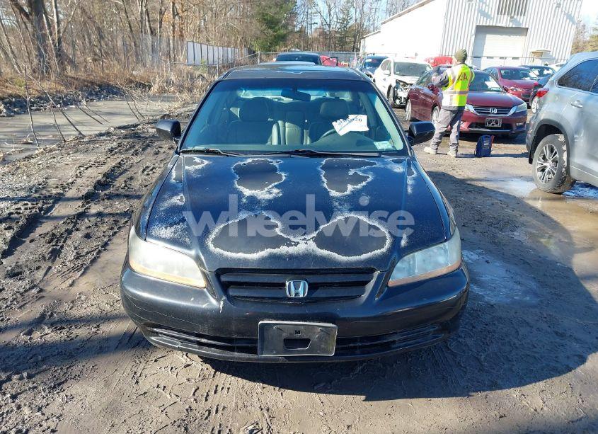 Photo 6 of 2002 Honda Accord 3.0 EX (VIN 1HGCG16552A070559)