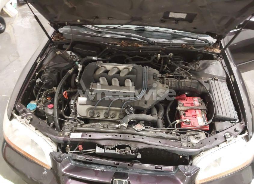 Photo 10 of 1999 Honda Accord EX V6 (VIN 1HGCG1655XA012104)