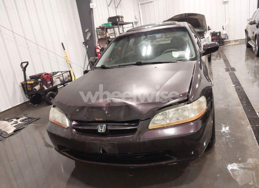 Photo 12 of 1999 Honda Accord EX V6 (VIN 1HGCG1655XA012104)